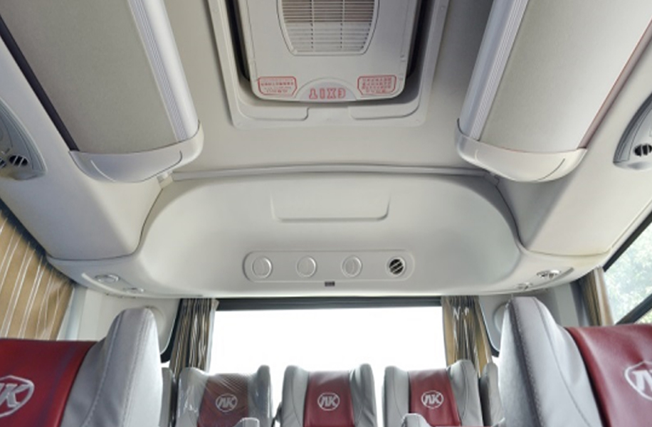 旅游車后圍內(nèi)飾